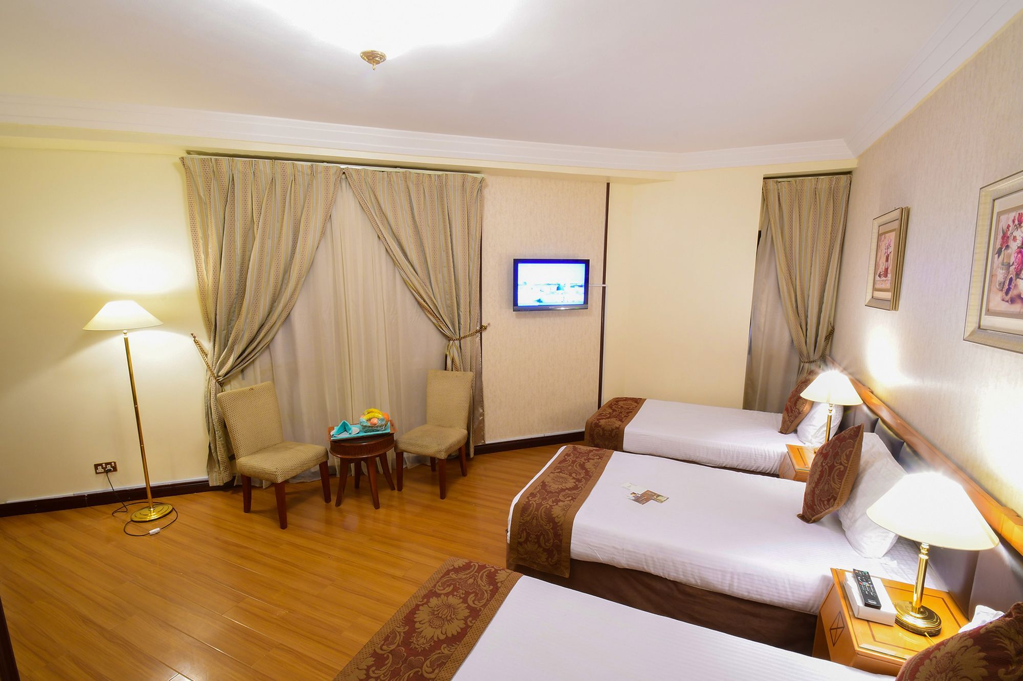 Готель Al Ansar Golden Tulip Medina Екстер'єр фото